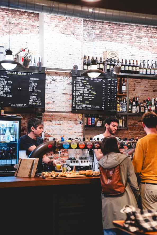 MALA GISSONA BEER HOUSE