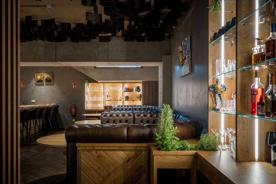 AMELIA BY PAULO AIRAUDO