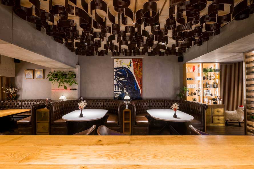 AMELIA BY PAULO AIRAUDO