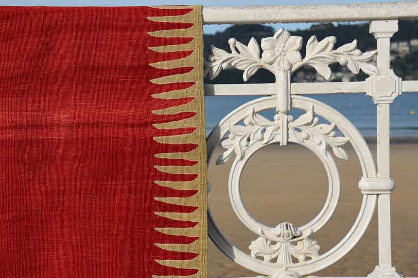 NOMADA, ALFOMBRAS Y KILIMS