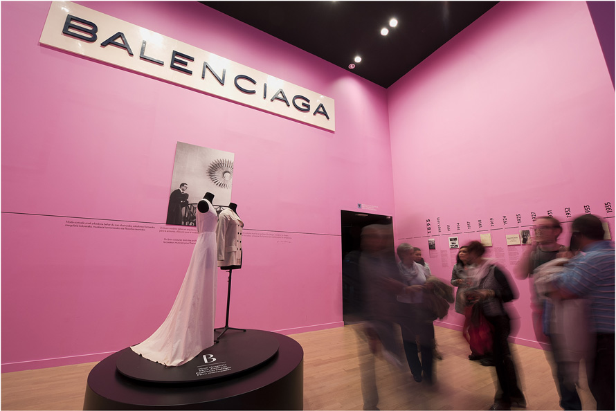 CRISTOBAL BALENCIAGA MUSEOA