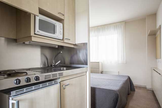 RESIDENCIA UNIVERSITARIA M. AGUD QUEROL