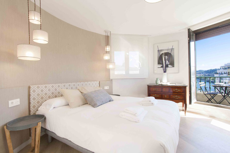 THE RENTALS COLLECTION